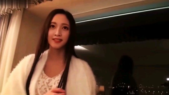 18禁爆乳美女脱内衣裸体网站 18禁爆乳美女脱内衣裸体网站